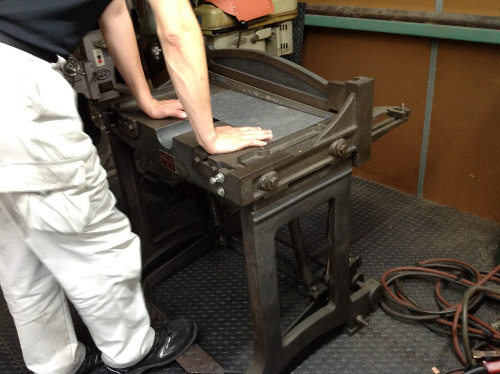 こんな設備が使えます! - 自分で出来る金属加工【メタルDIY】in 横浜  